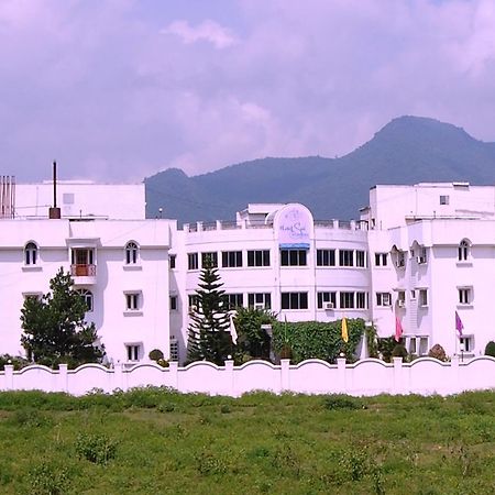 Hotel Sai International Rayagada Eksteriør bilde